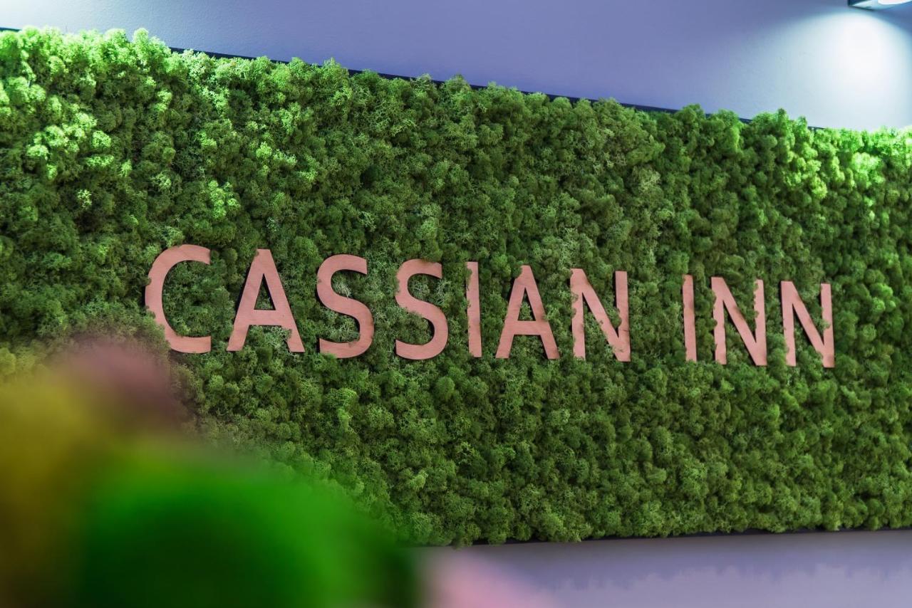 Cassian Inn Партизанське Екстер'єр фото